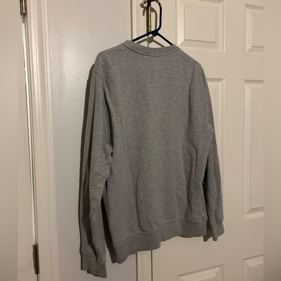 Gray Nike crewneck - Picture 2 of 3